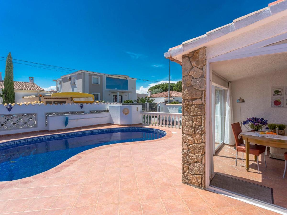 Holiday Home Peni By Interhome Empuriabrava Dış mekan fotoğraf